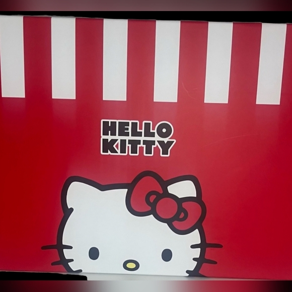 Hello Kitty 3 piece Backpack Gift Set with Box NIB - Picture 2 of 4